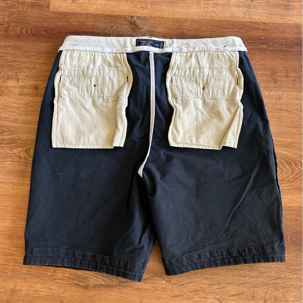 Abercrombie & Fitch Men’s Navy Classic Fit Short - Picture 6 of 8